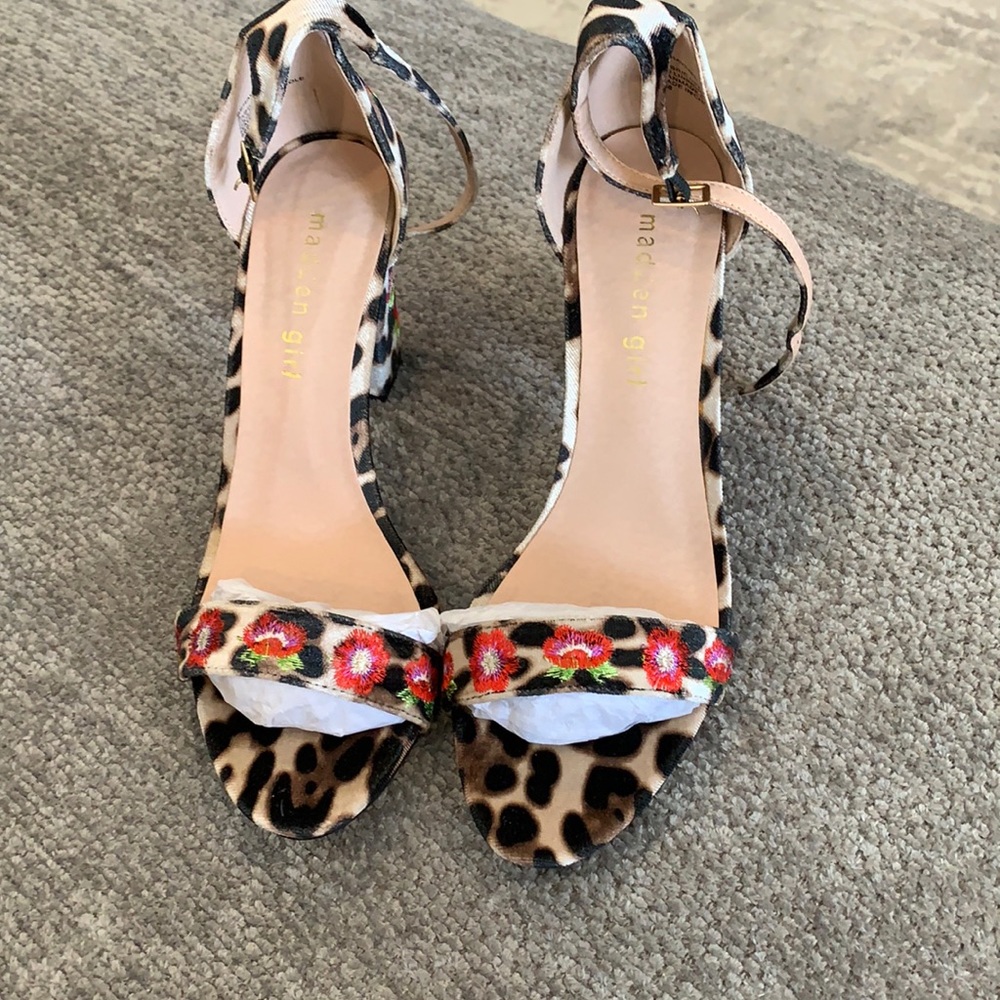 Open toe heeled-sandal